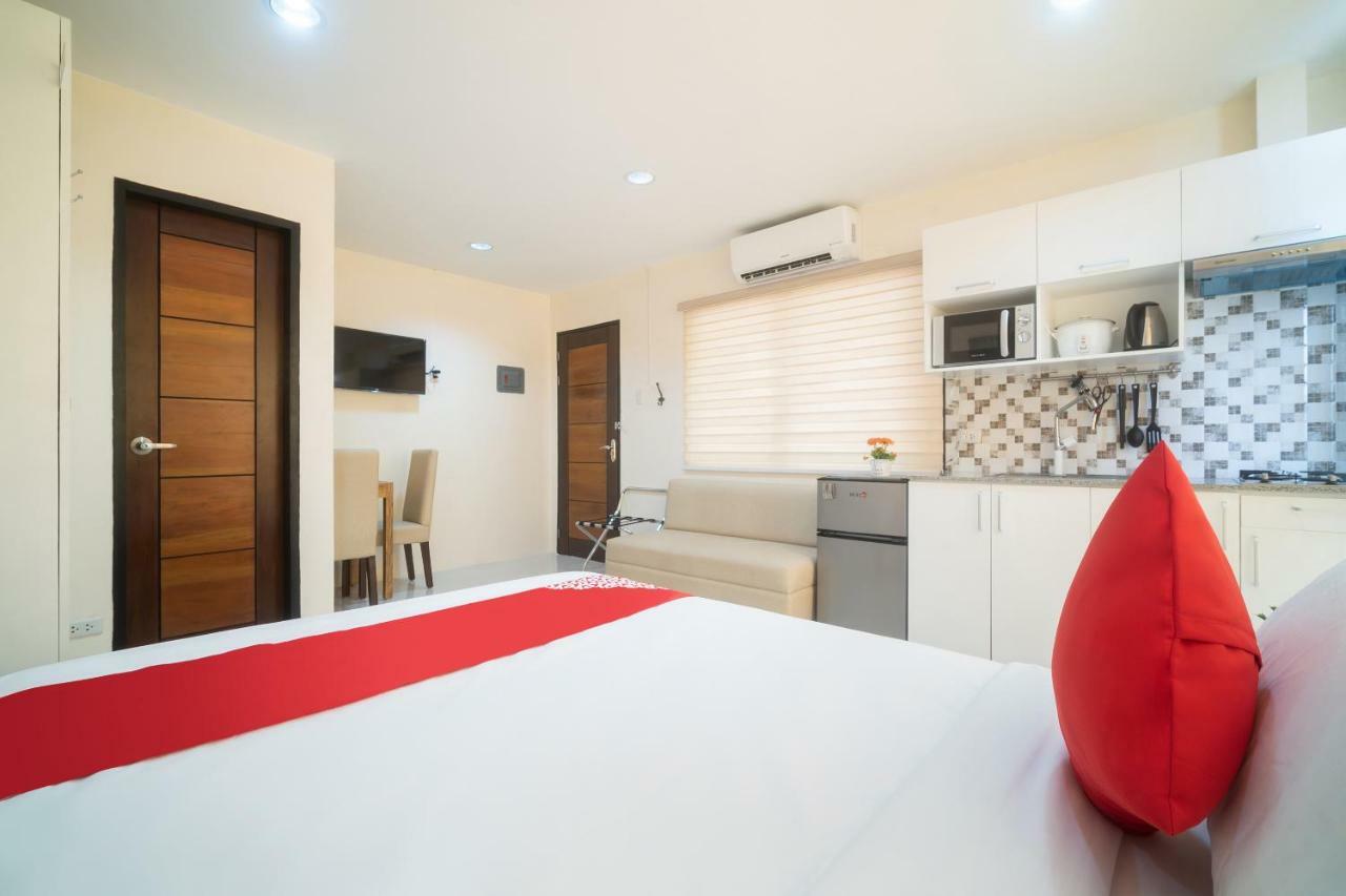 Oyo 199 Solange Apartelle Davao Zewnętrze zdjęcie